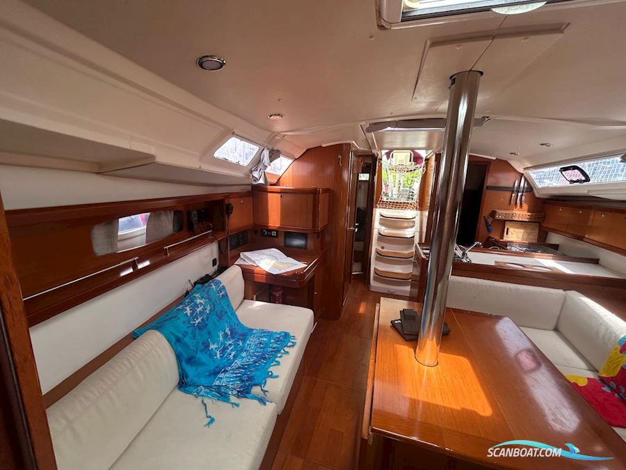 Beneteau Oceanis 37