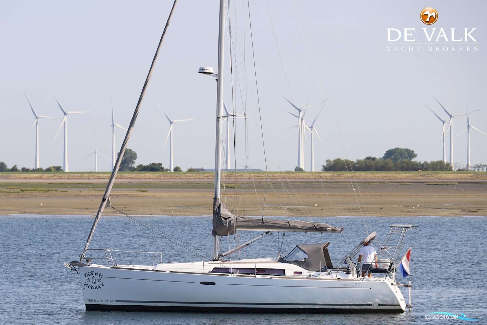 Beneteau Oceanis 37