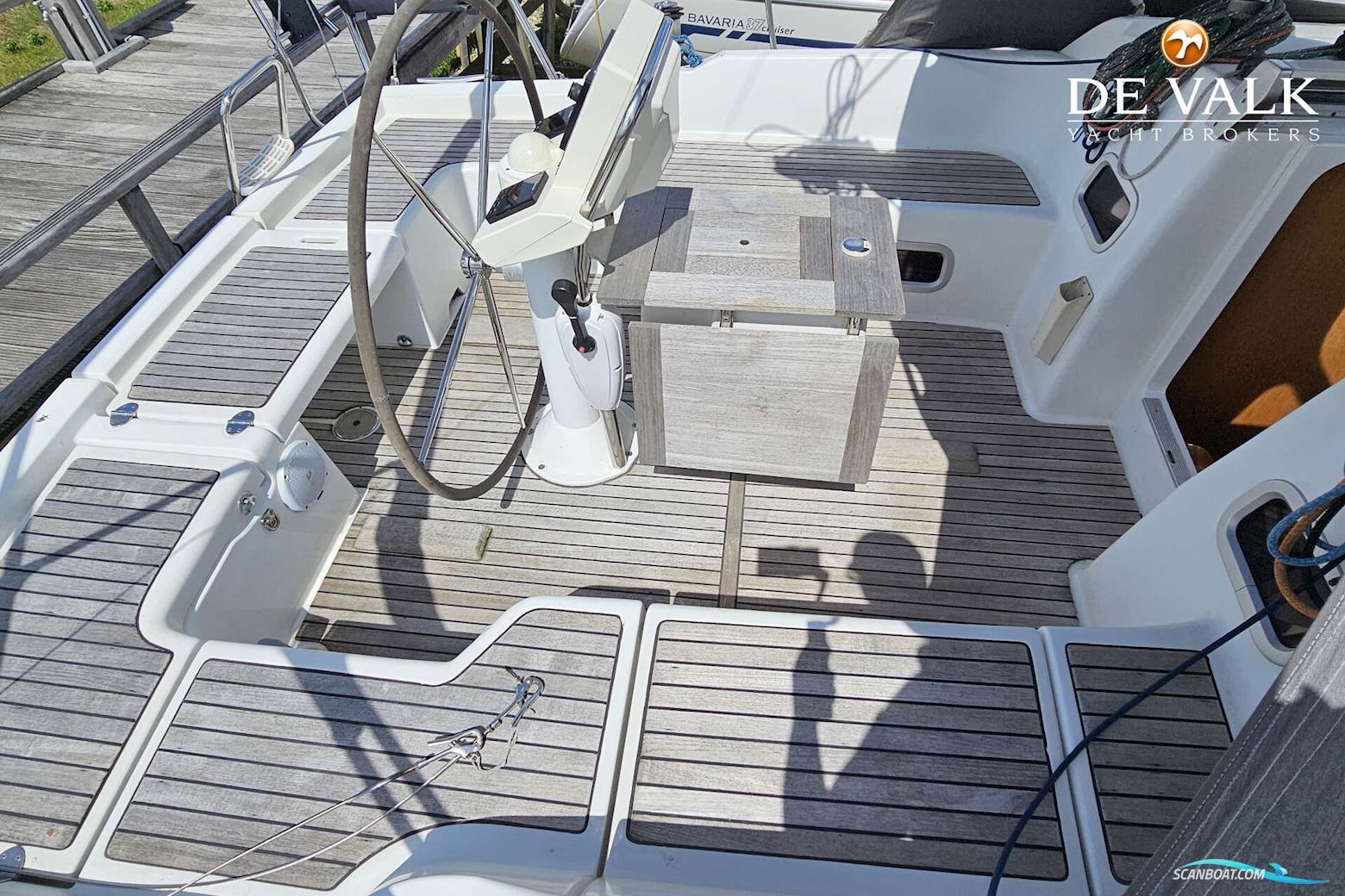 Beneteau Oceanis 37