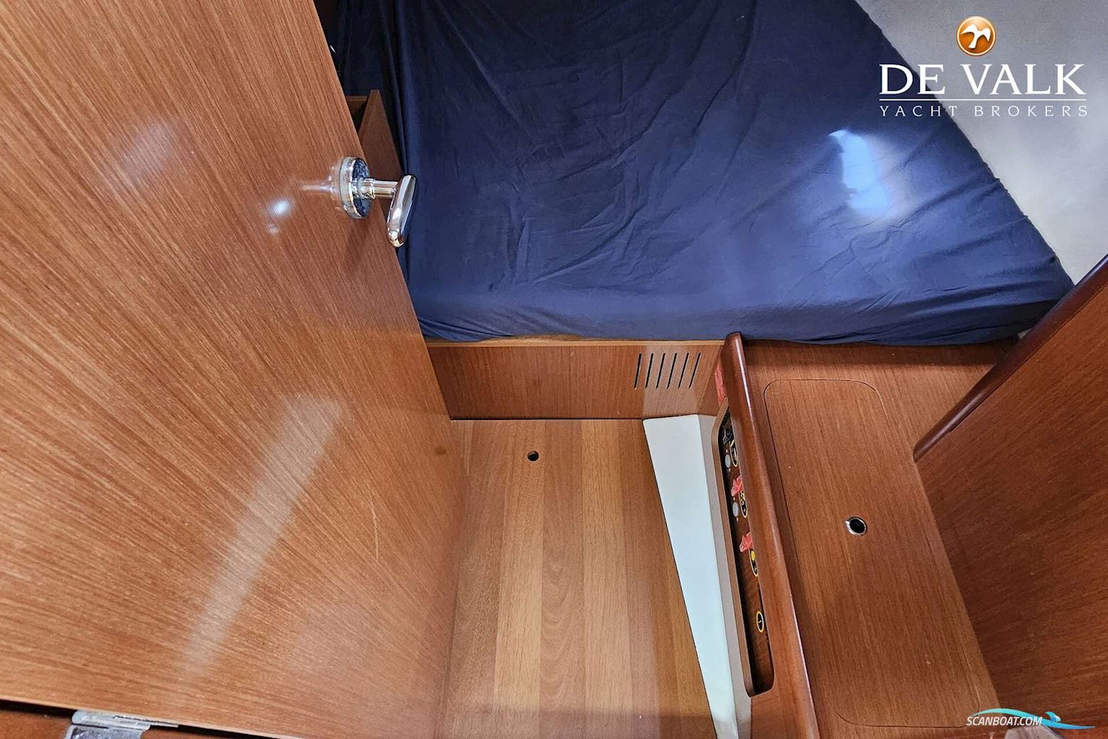 Beneteau Oceanis 37
