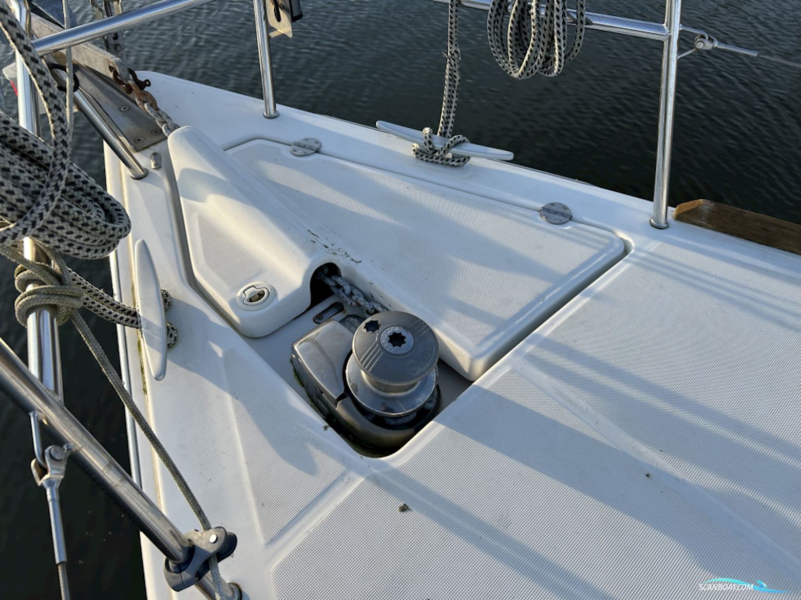 Beneteau Oceanis 37