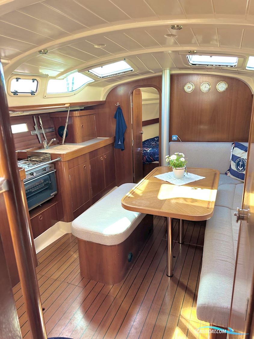 Beneteau Oceanis 370