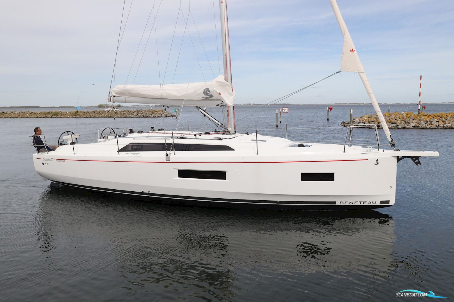 Beneteau Oceanis 37.1