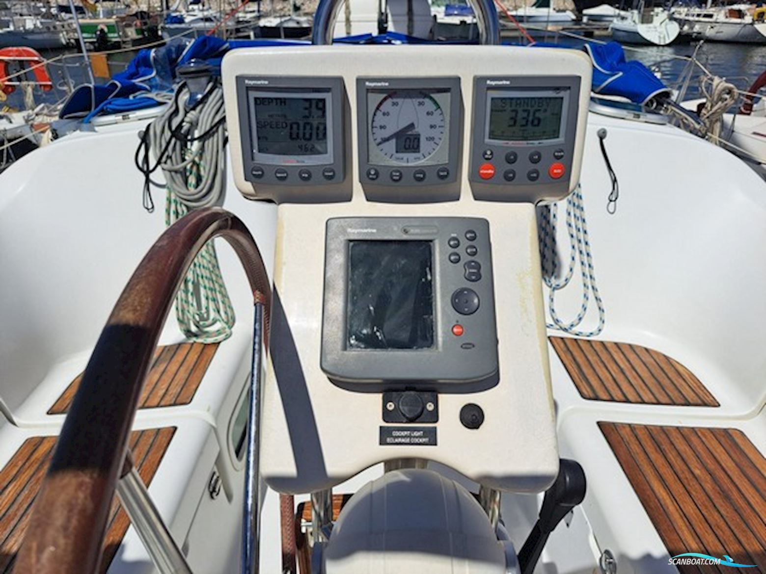 Beneteau Oceanis 373