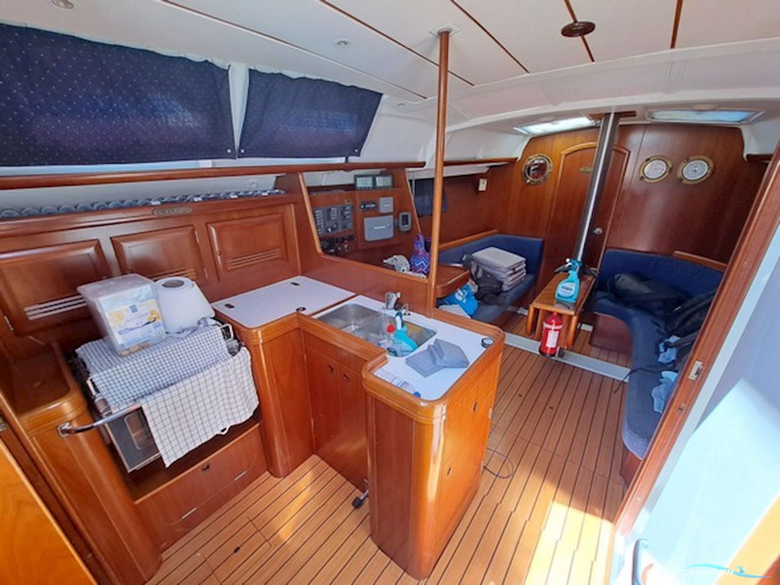 Beneteau Oceanis 373