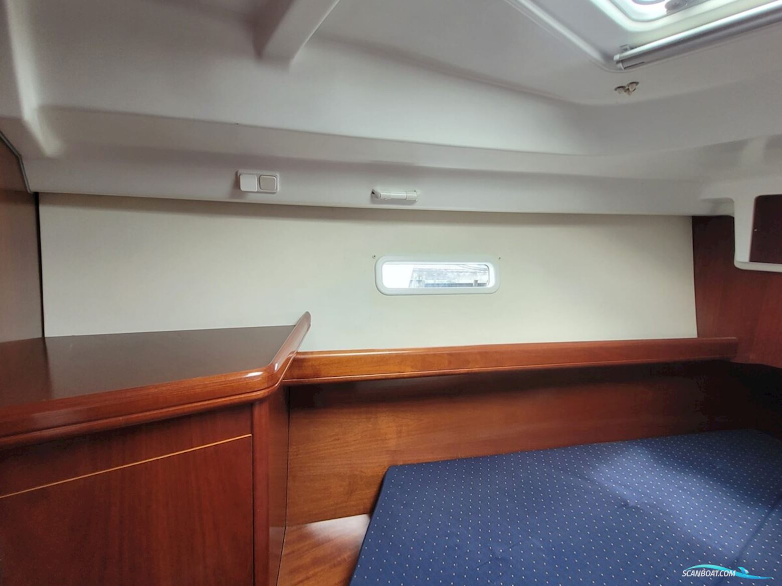 Beneteau Oceanis 373
