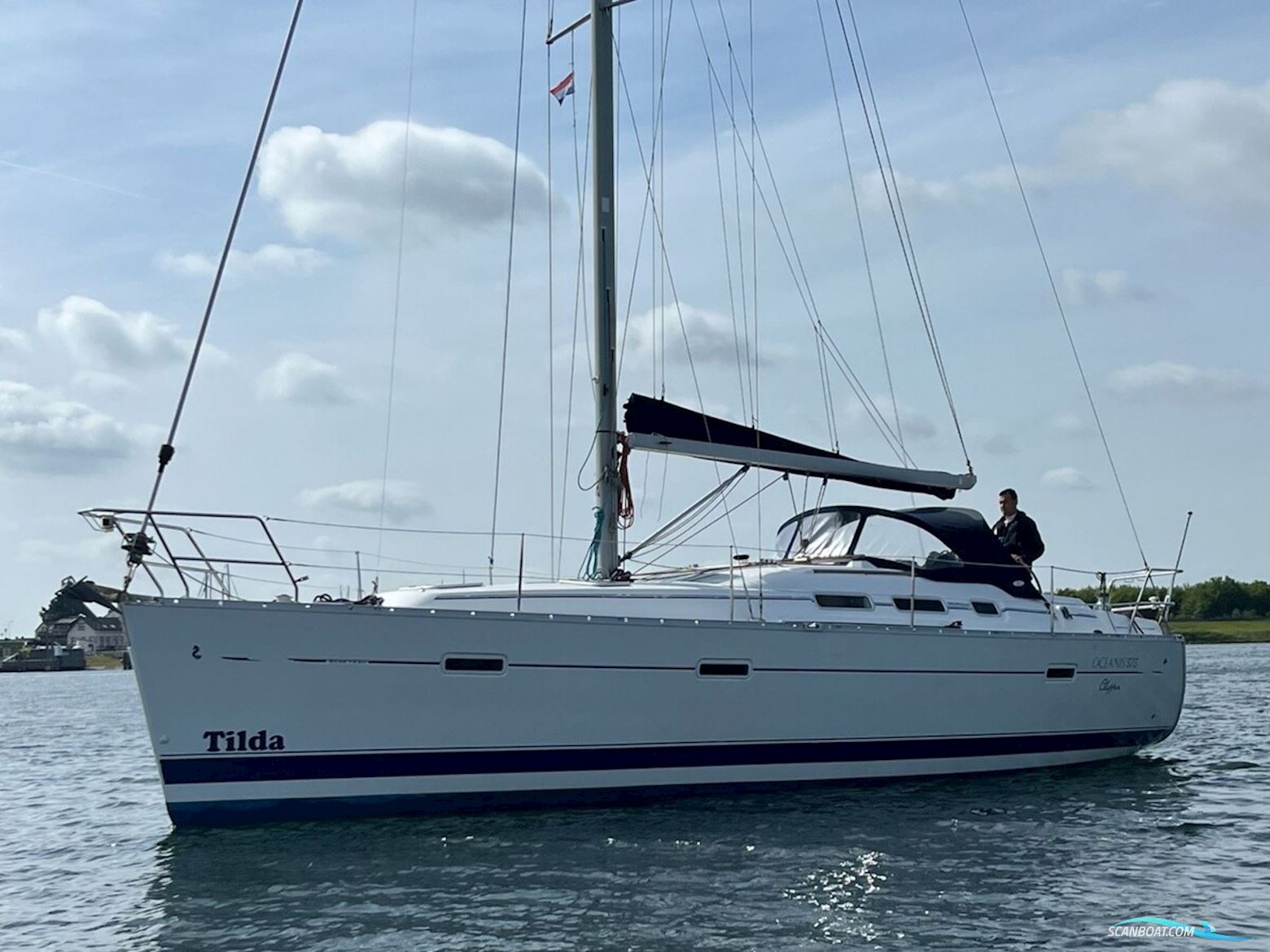 Beneteau Oceanis 373