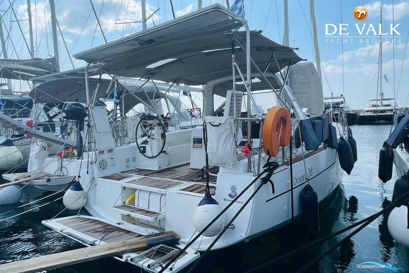 Beneteau Oceanis 38