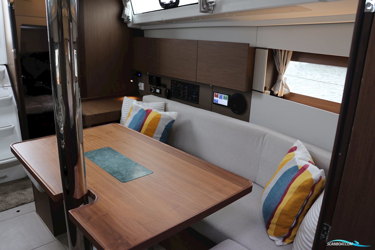 Beneteau Oceanis 38.1 Performance