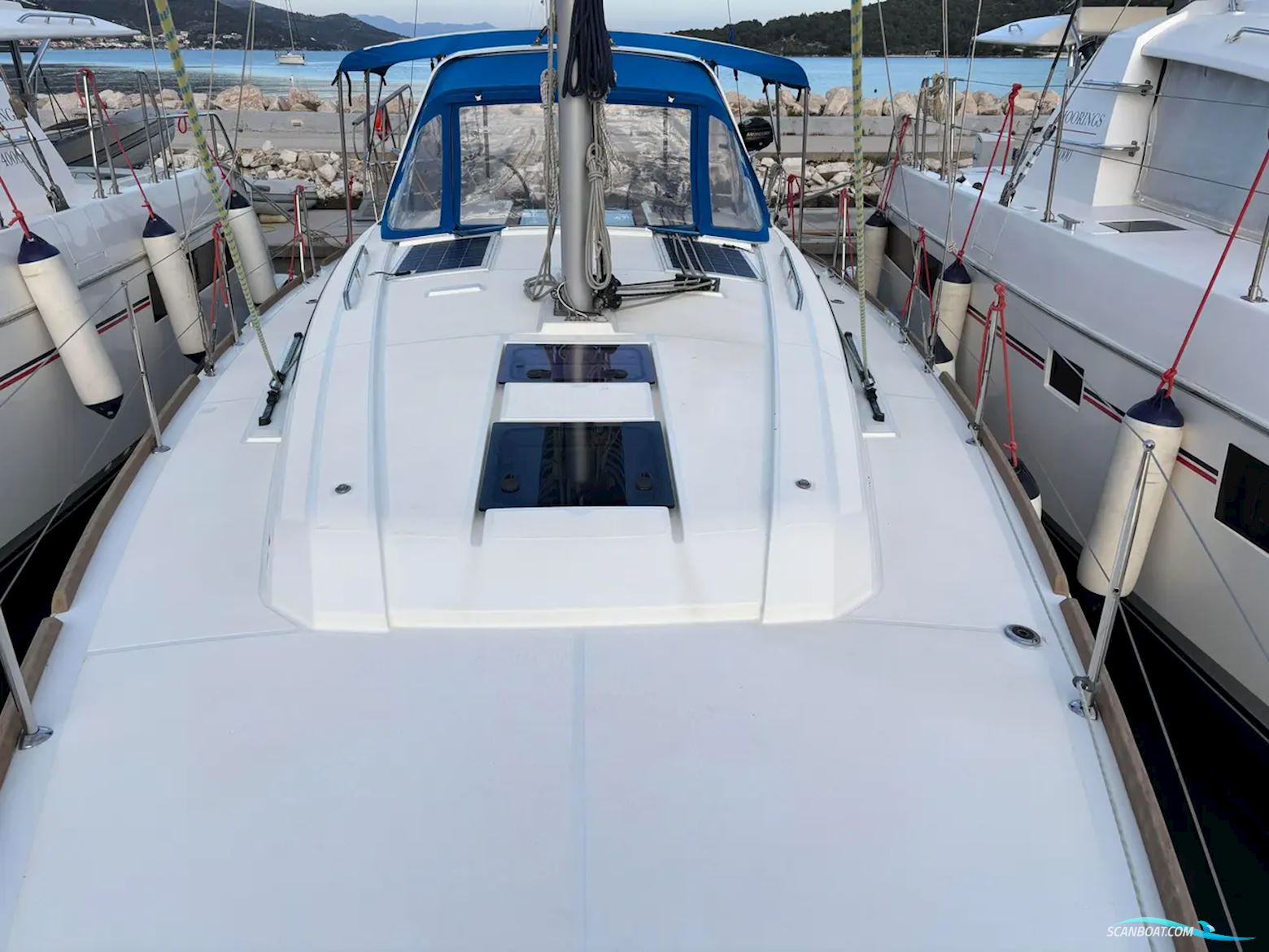 Beneteau Oceanis 38.1