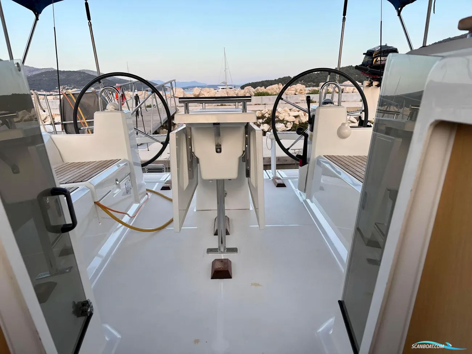 Beneteau Oceanis 38.1