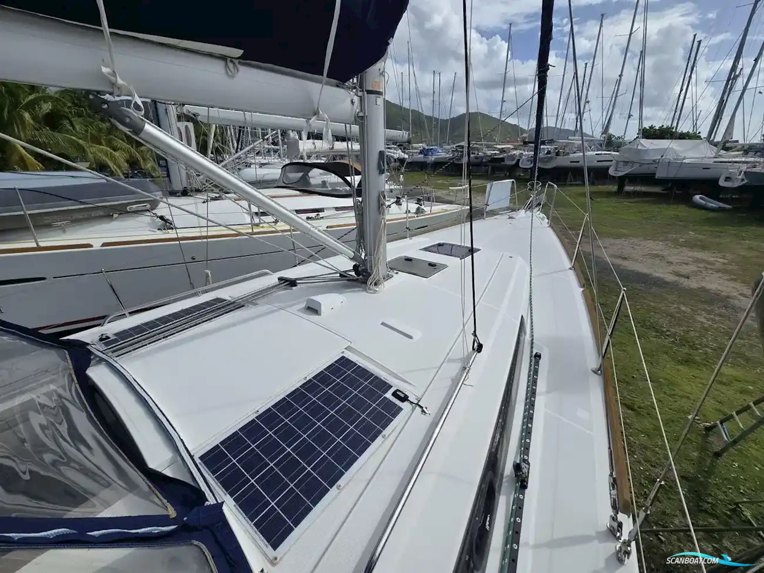 Beneteau Oceanis 38.1