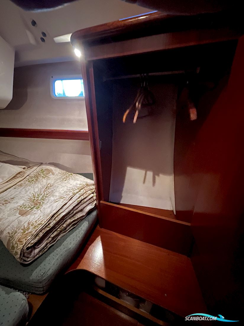 Beneteau Oceanis 381