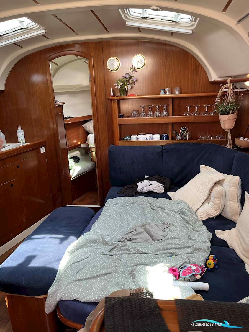 Beneteau Oceanis 381