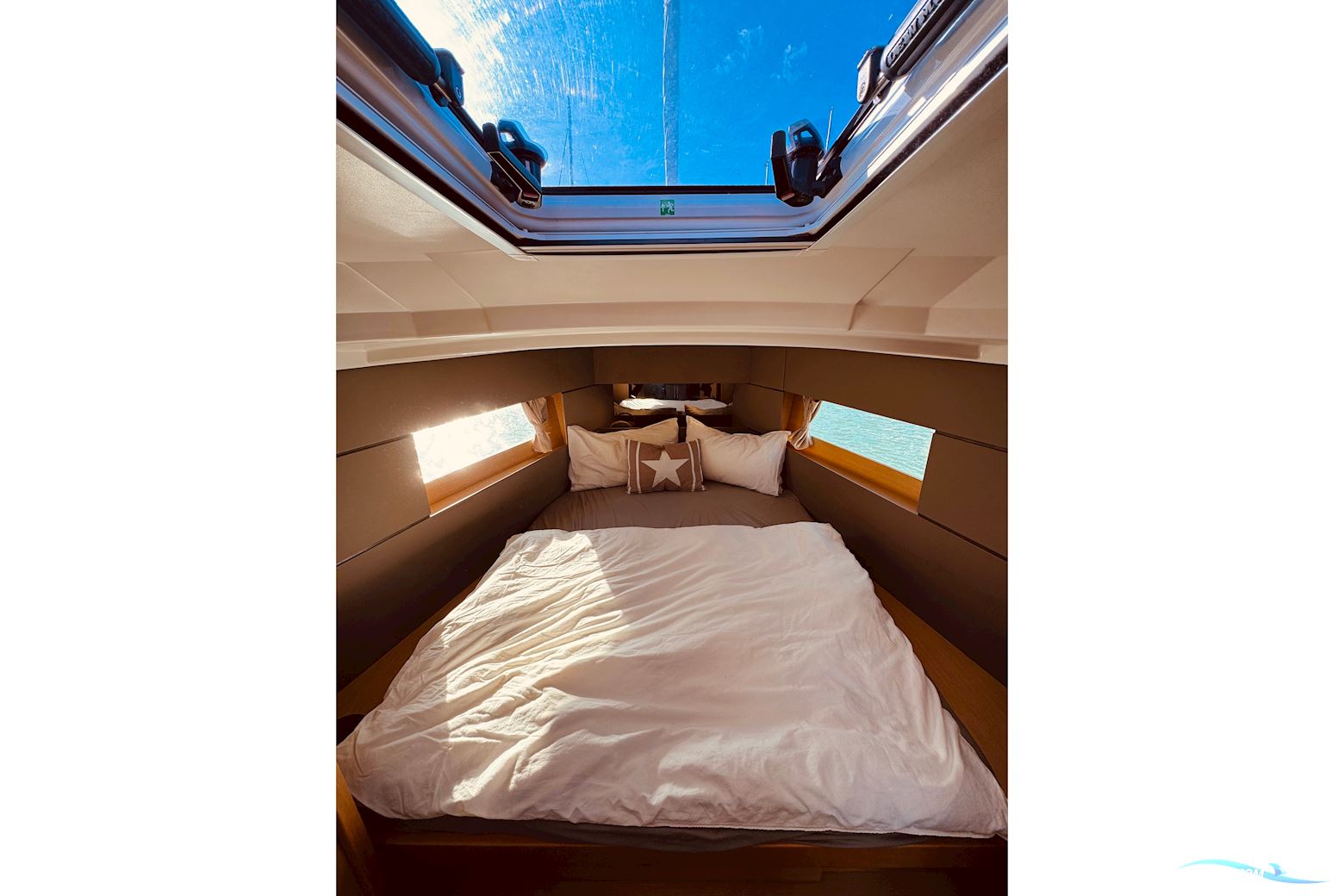 Beneteau Oceanis 38.1