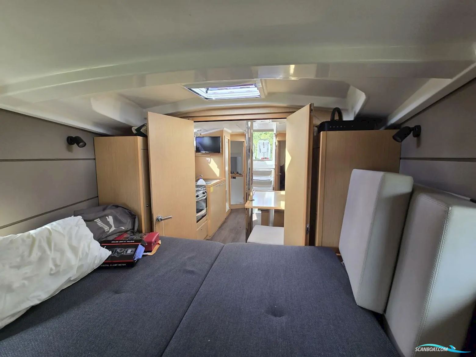 Beneteau Oceanis 38.1