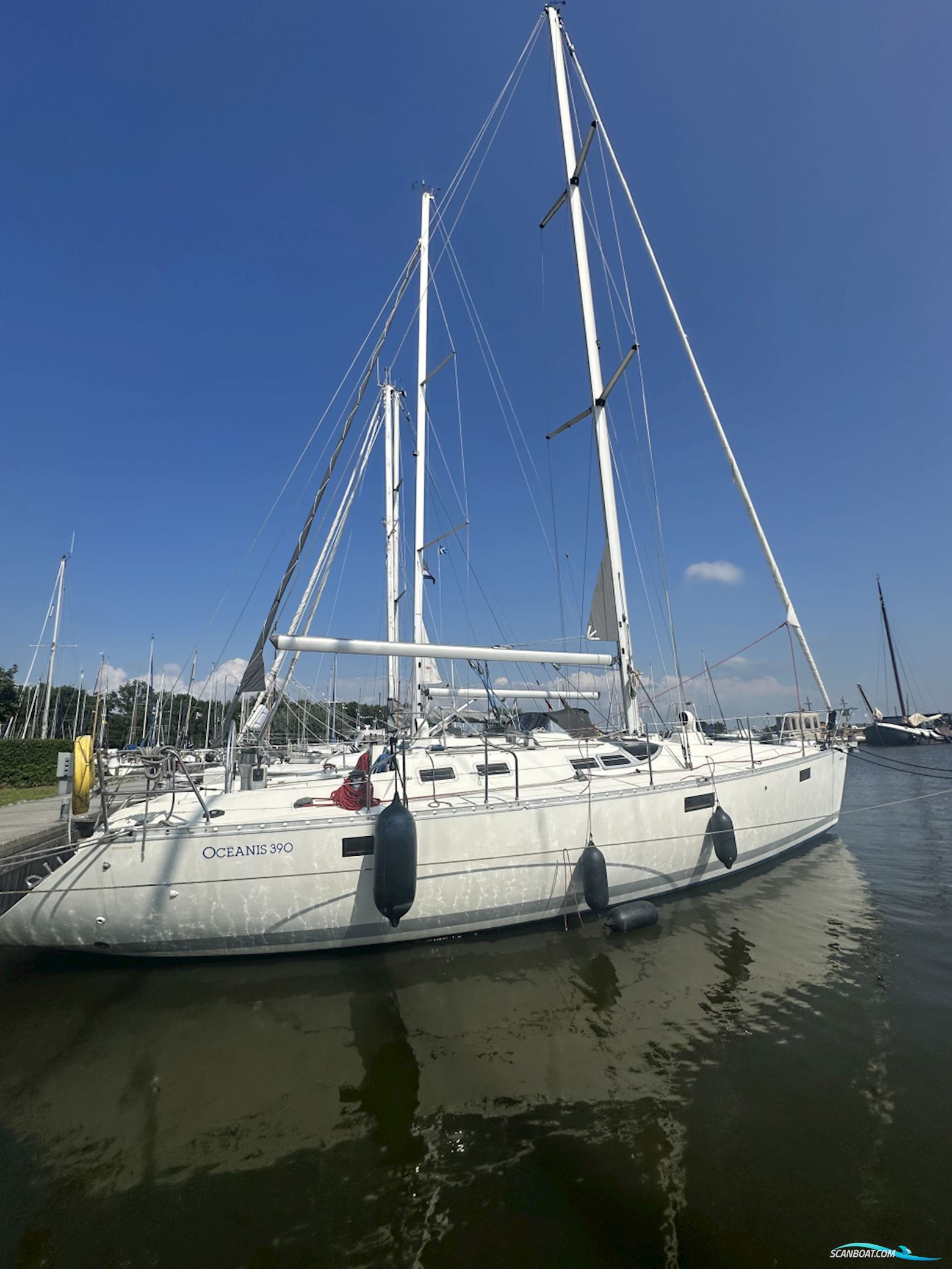 Beneteau Oceanis 390