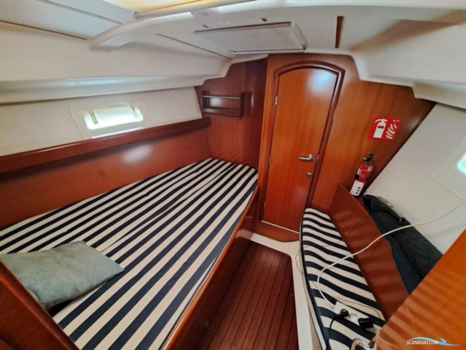 Beneteau Oceanis 393