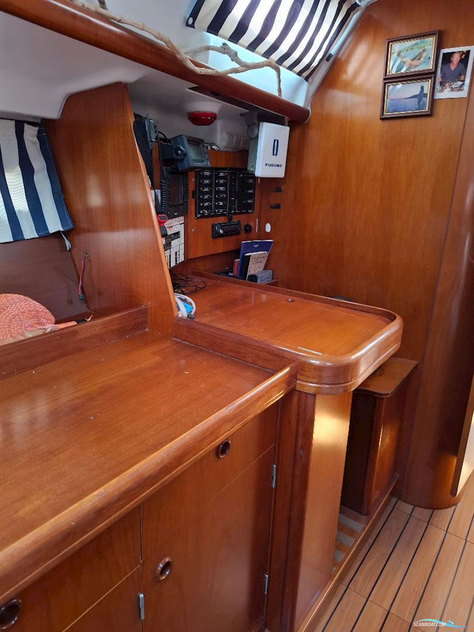 Beneteau Oceanis 393