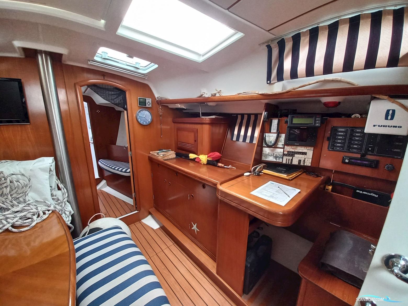 Beneteau Oceanis 393