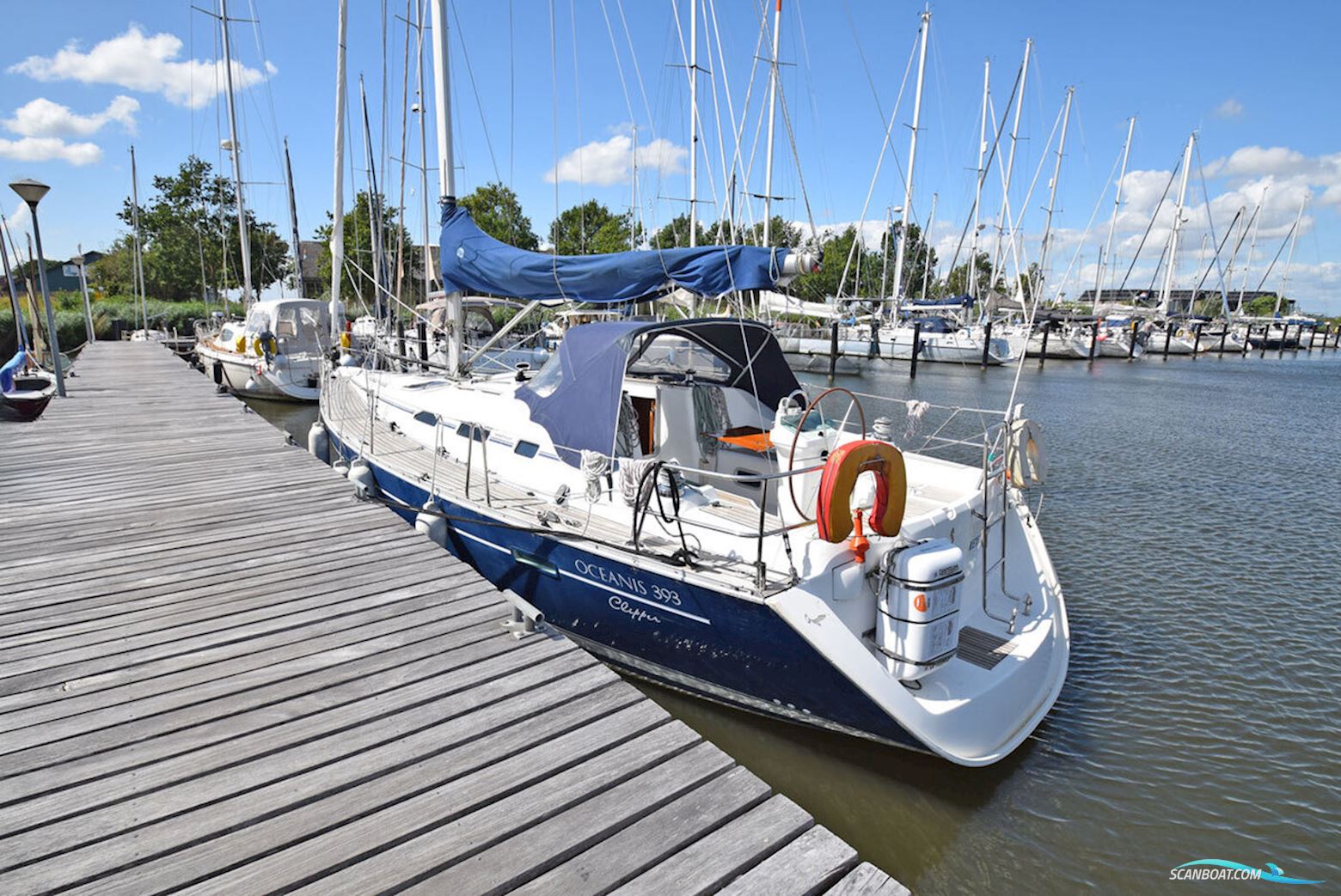 Beneteau Oceanis 393