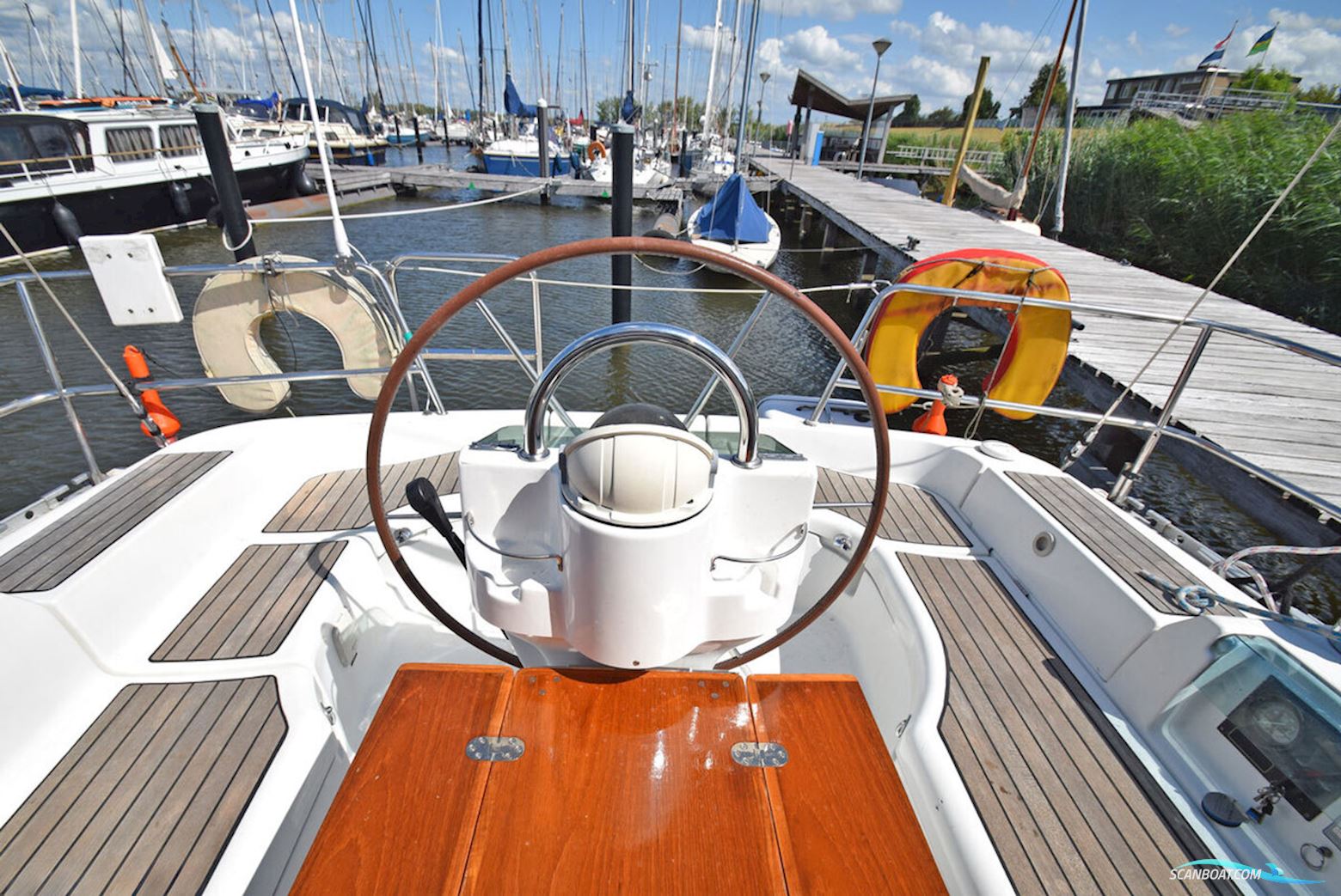 Beneteau Oceanis 393