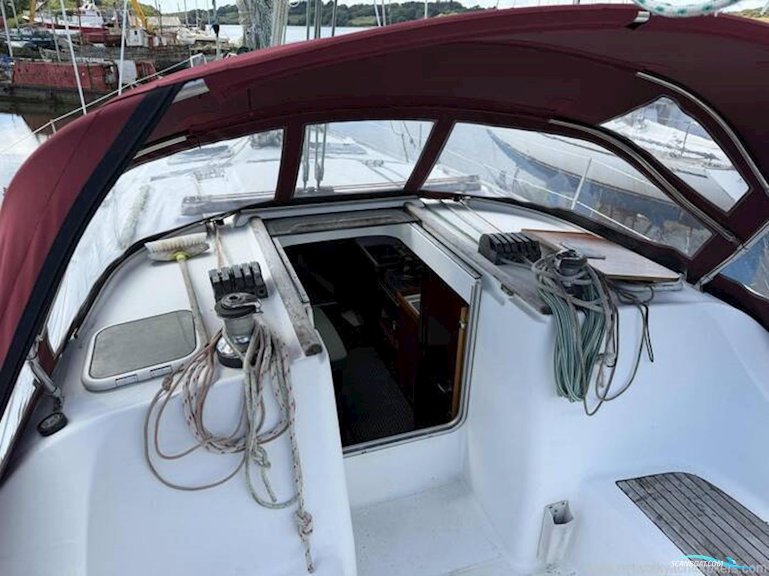 Beneteau Oceanis 393