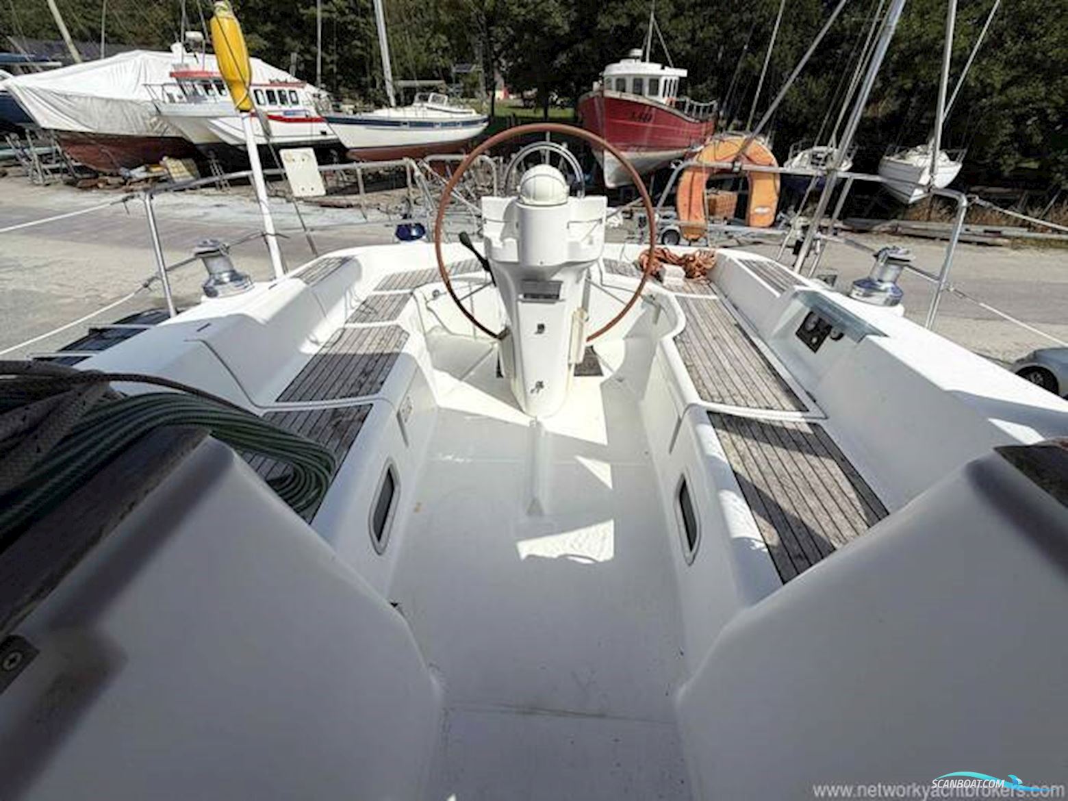 Beneteau Oceanis 393