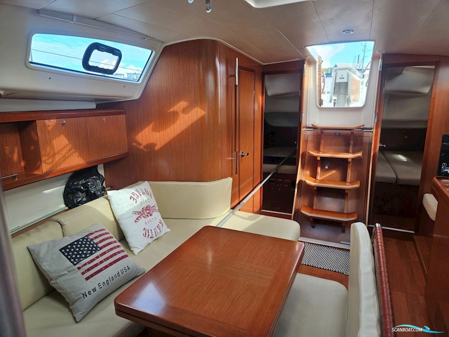 Beneteau Oceanis 40