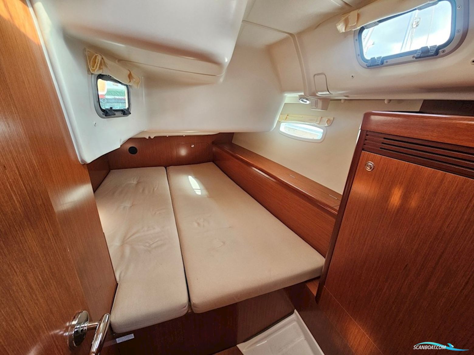 Beneteau Oceanis 40