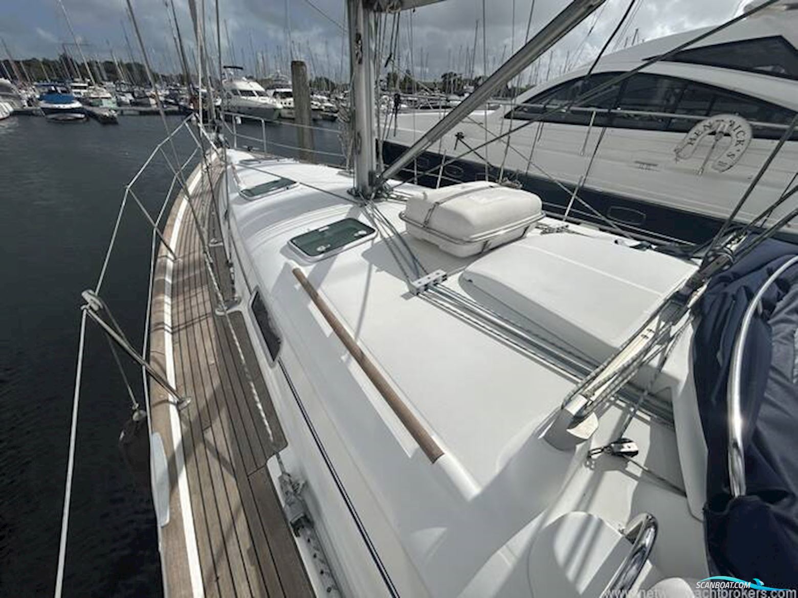 Beneteau Oceanis 411 Celebration