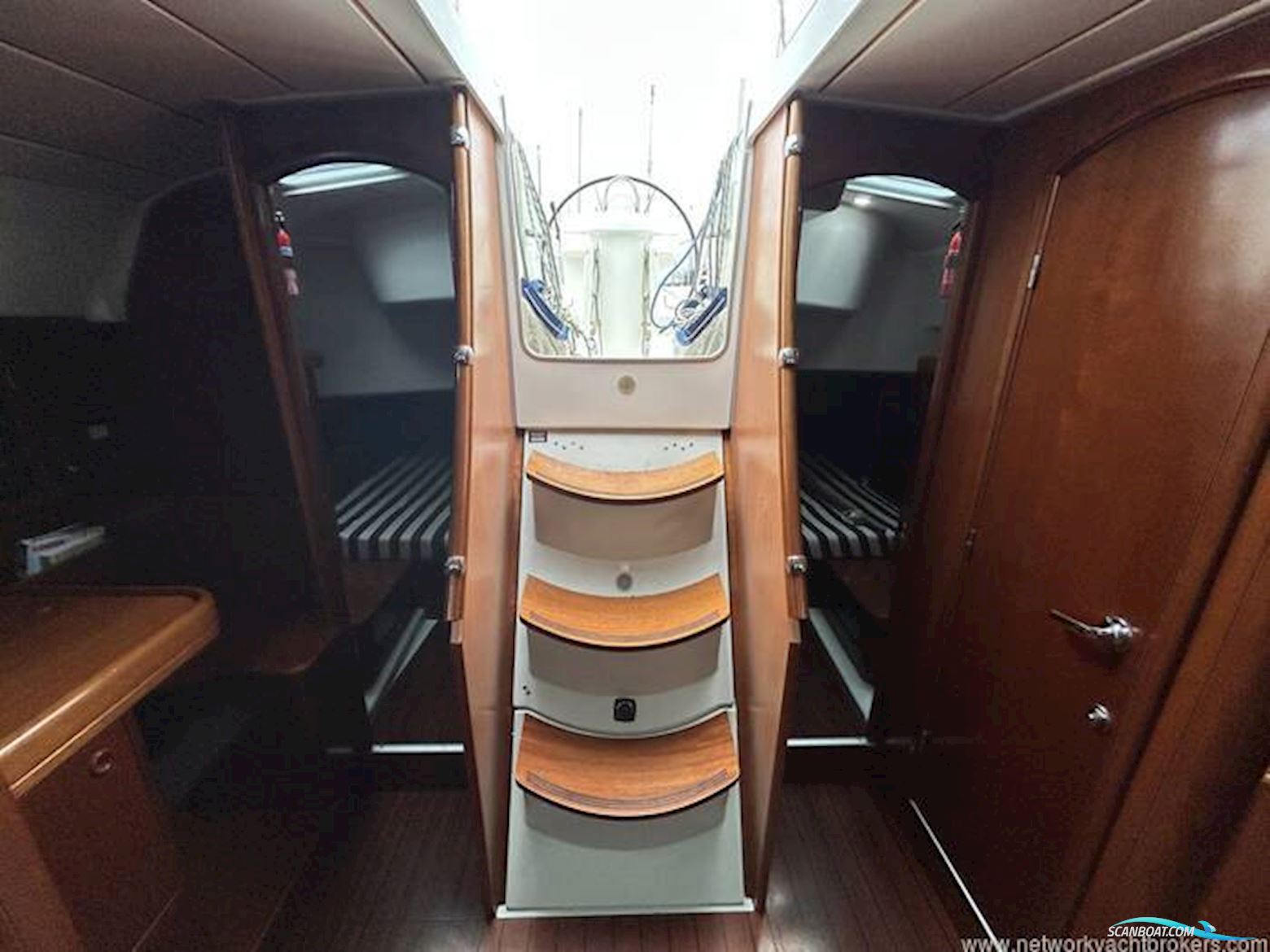 Beneteau Oceanis 411 Celebration