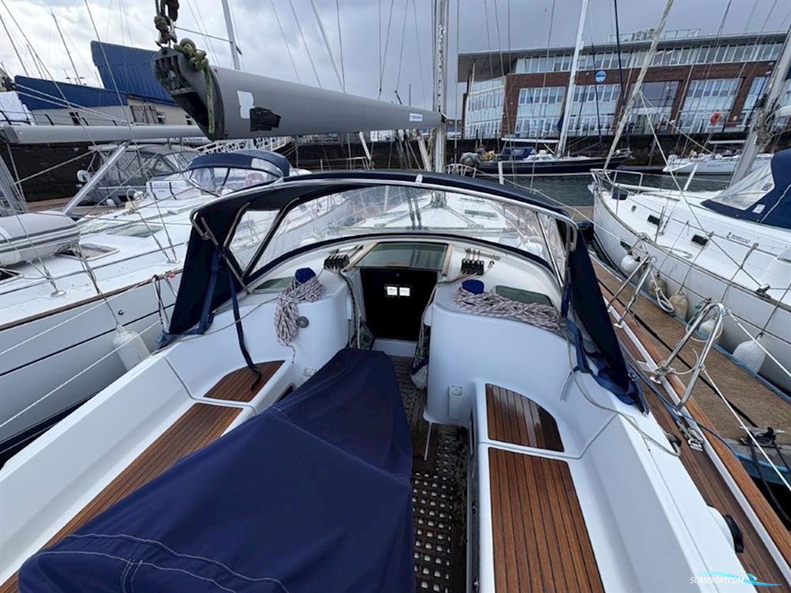 Beneteau Oceanis 411 Celebration