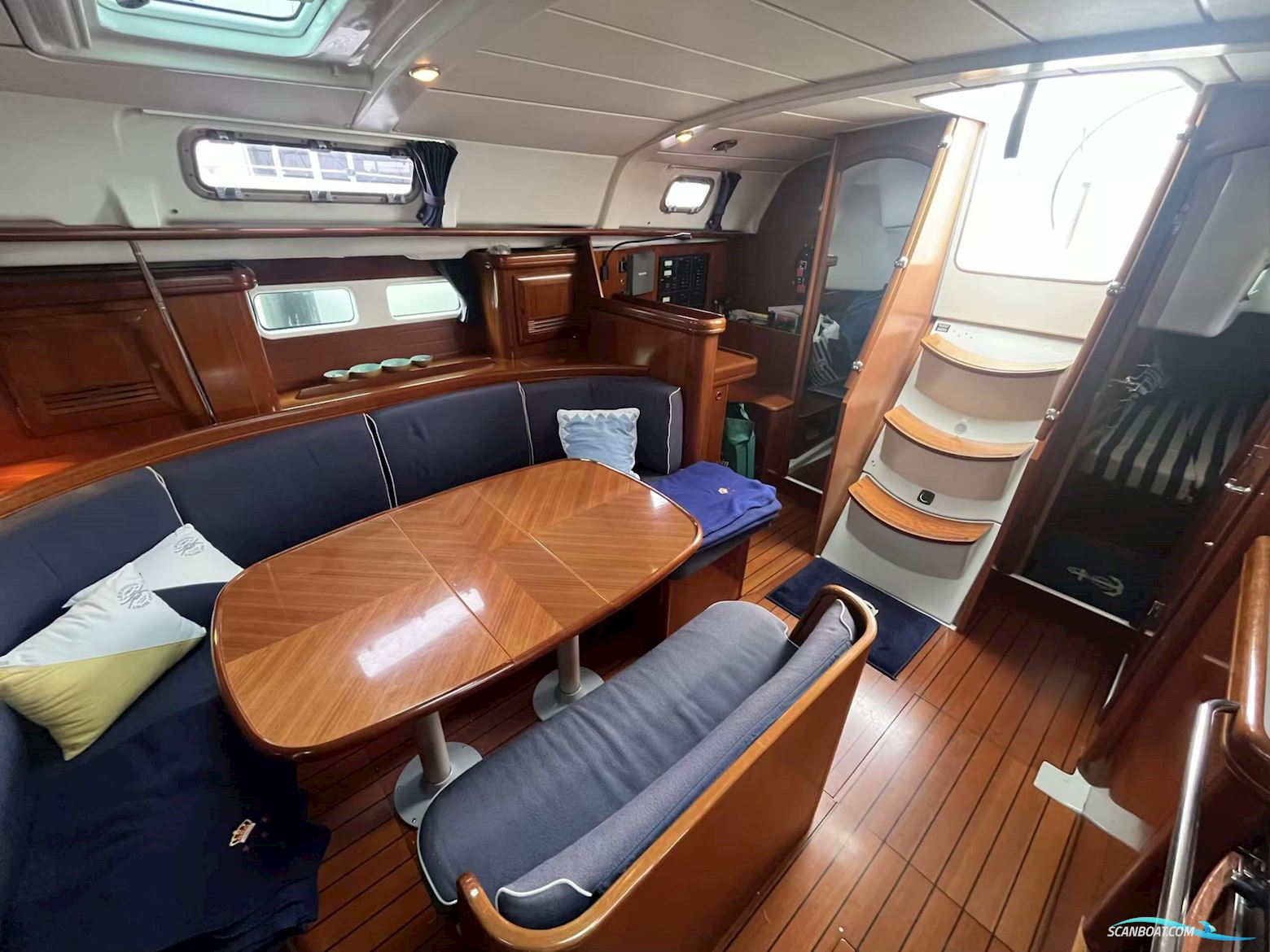 Beneteau Oceanis 411 Clipper Celebration (2003)