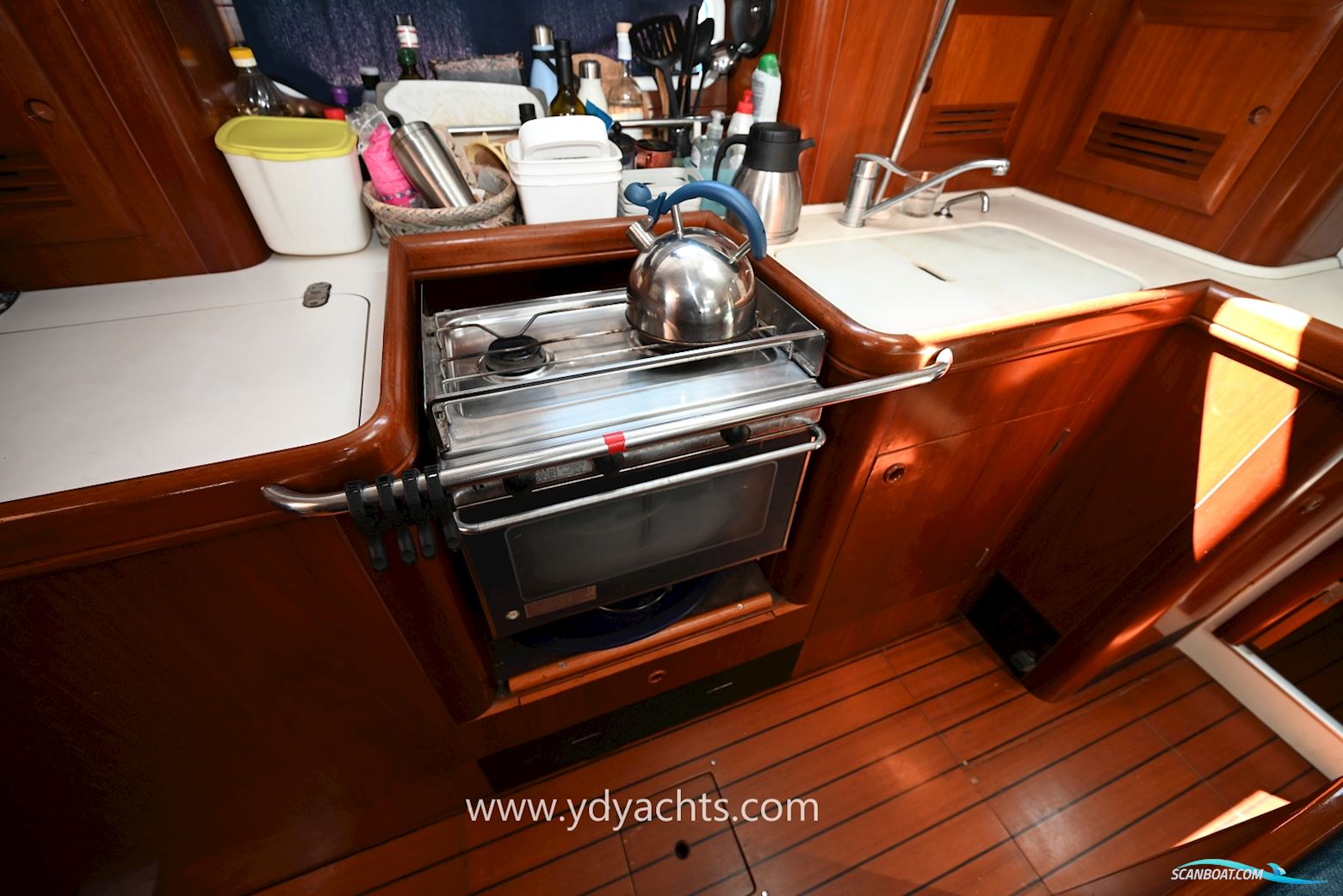 Beneteau Oceanis 411 Clipper Celebration
