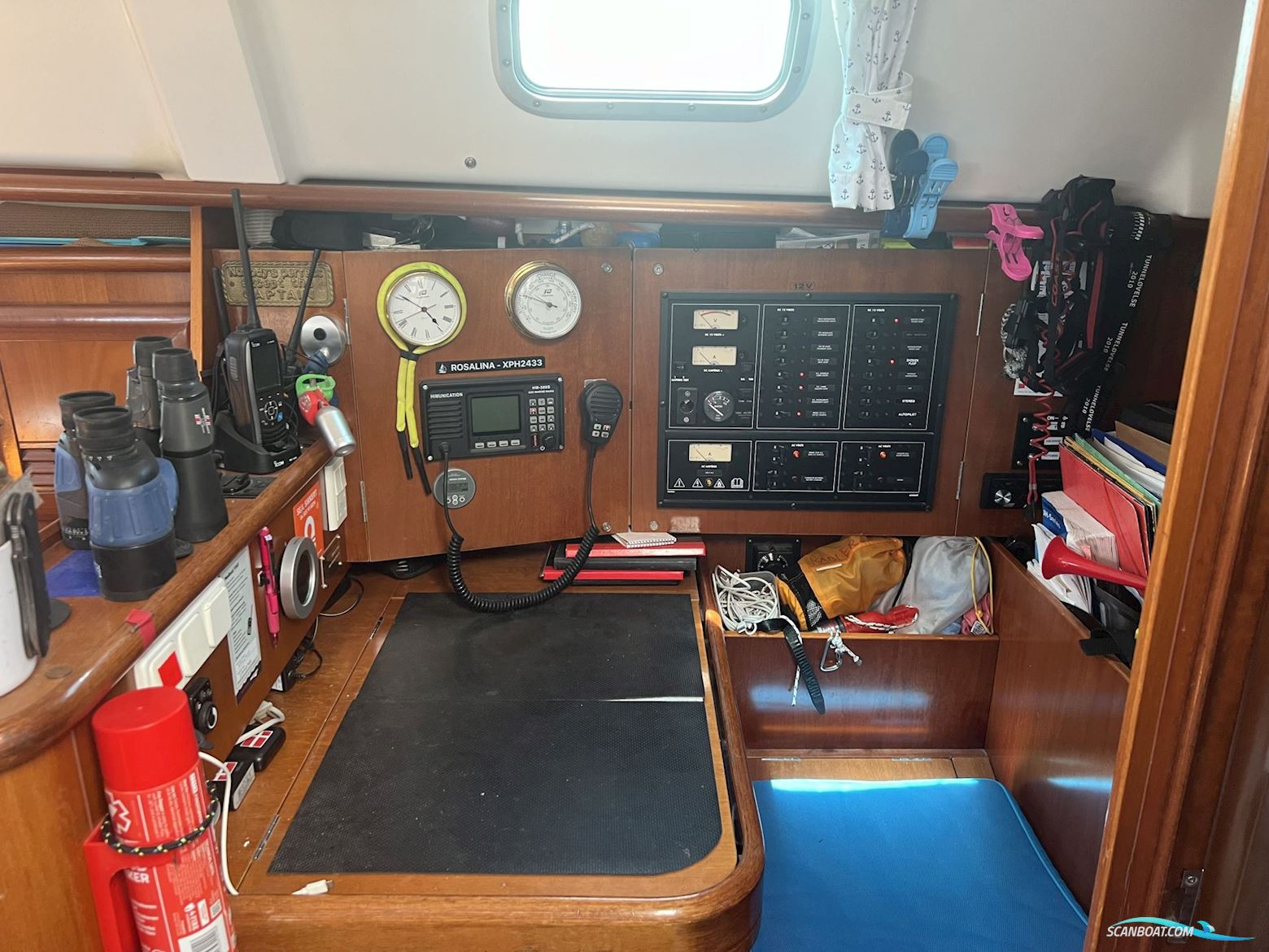 Bénéteau Oceanis 411