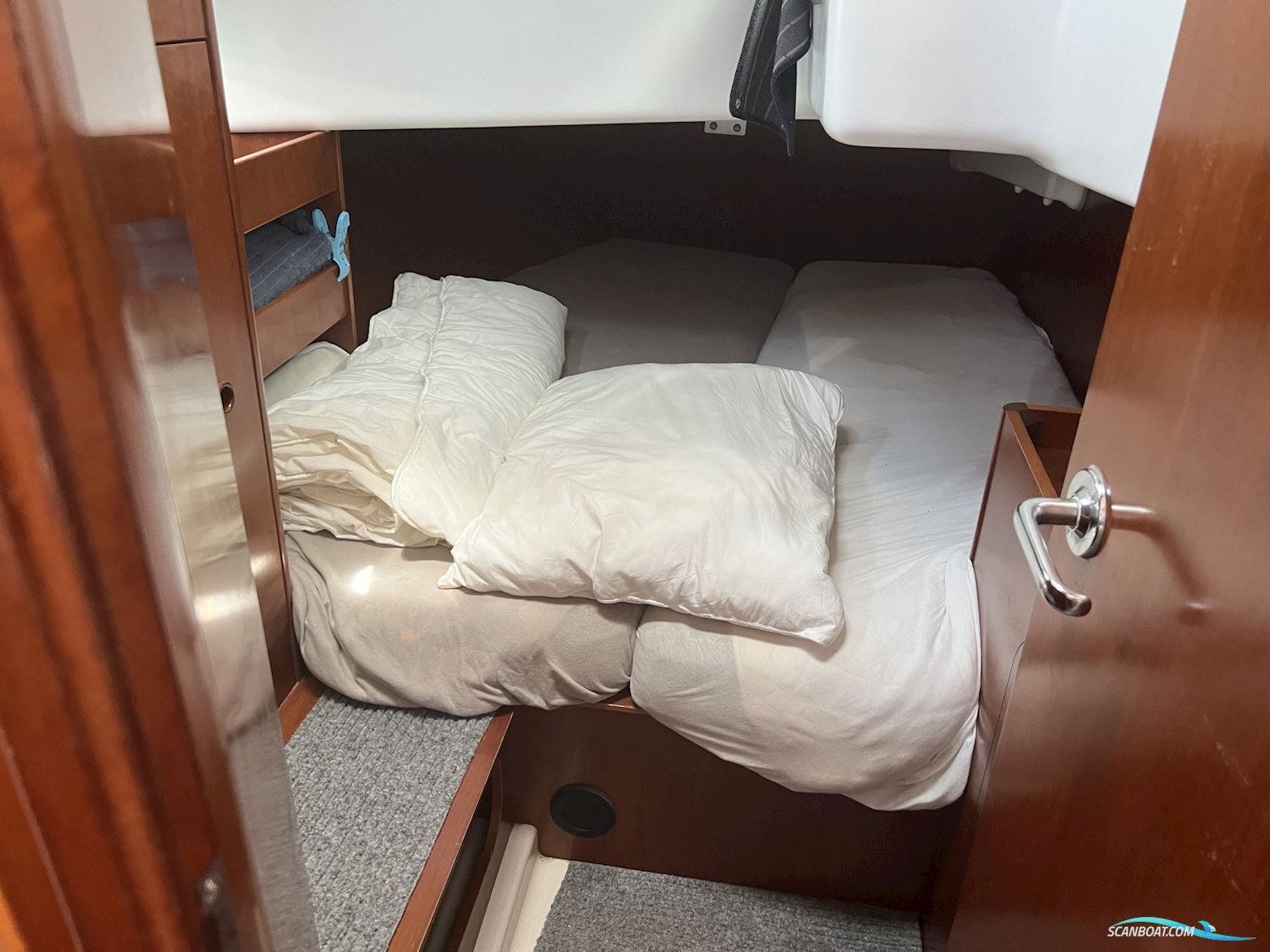 Bénéteau Oceanis 411