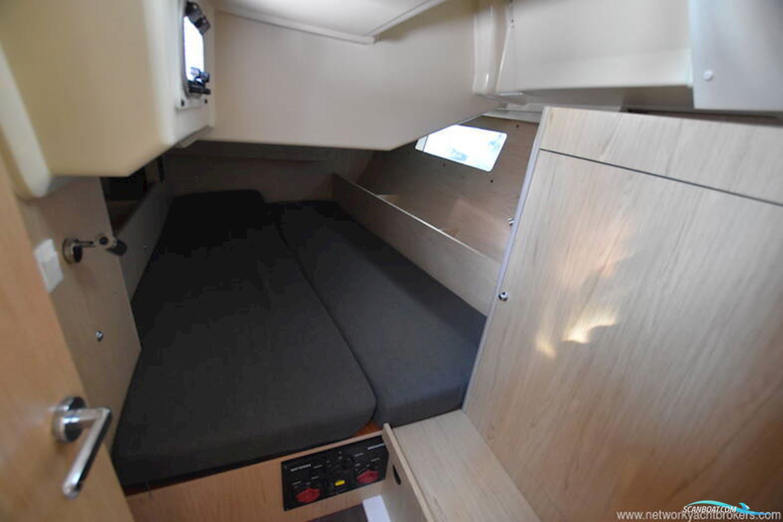 Beneteau Oceanis 42.1