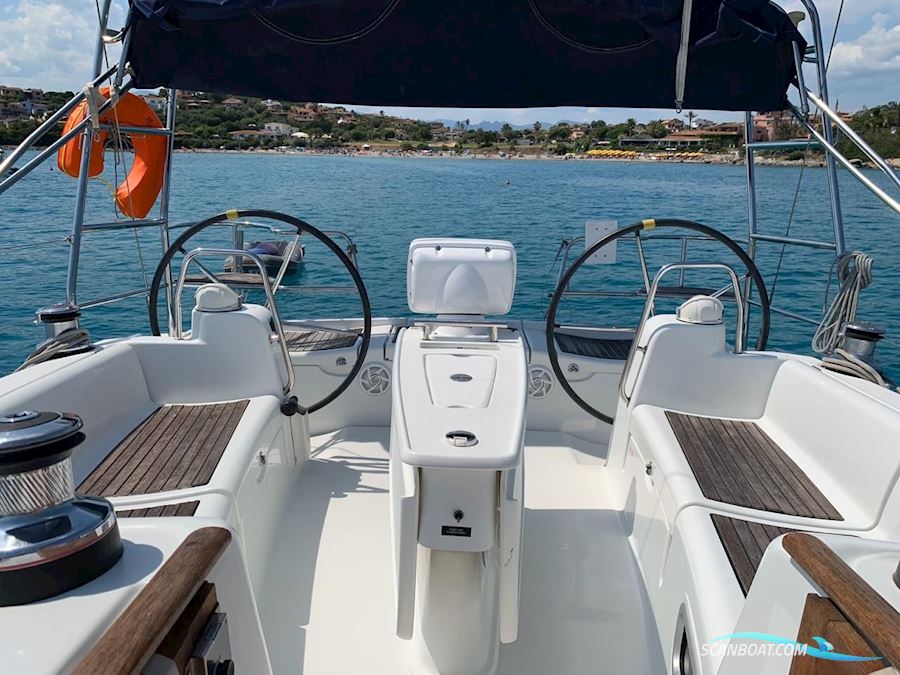 Beneteau Oceanis 43