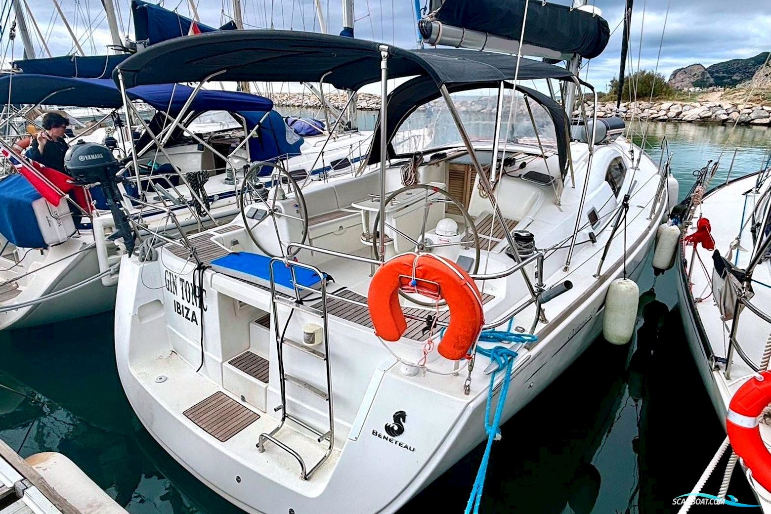 Beneteau Oceanis 43