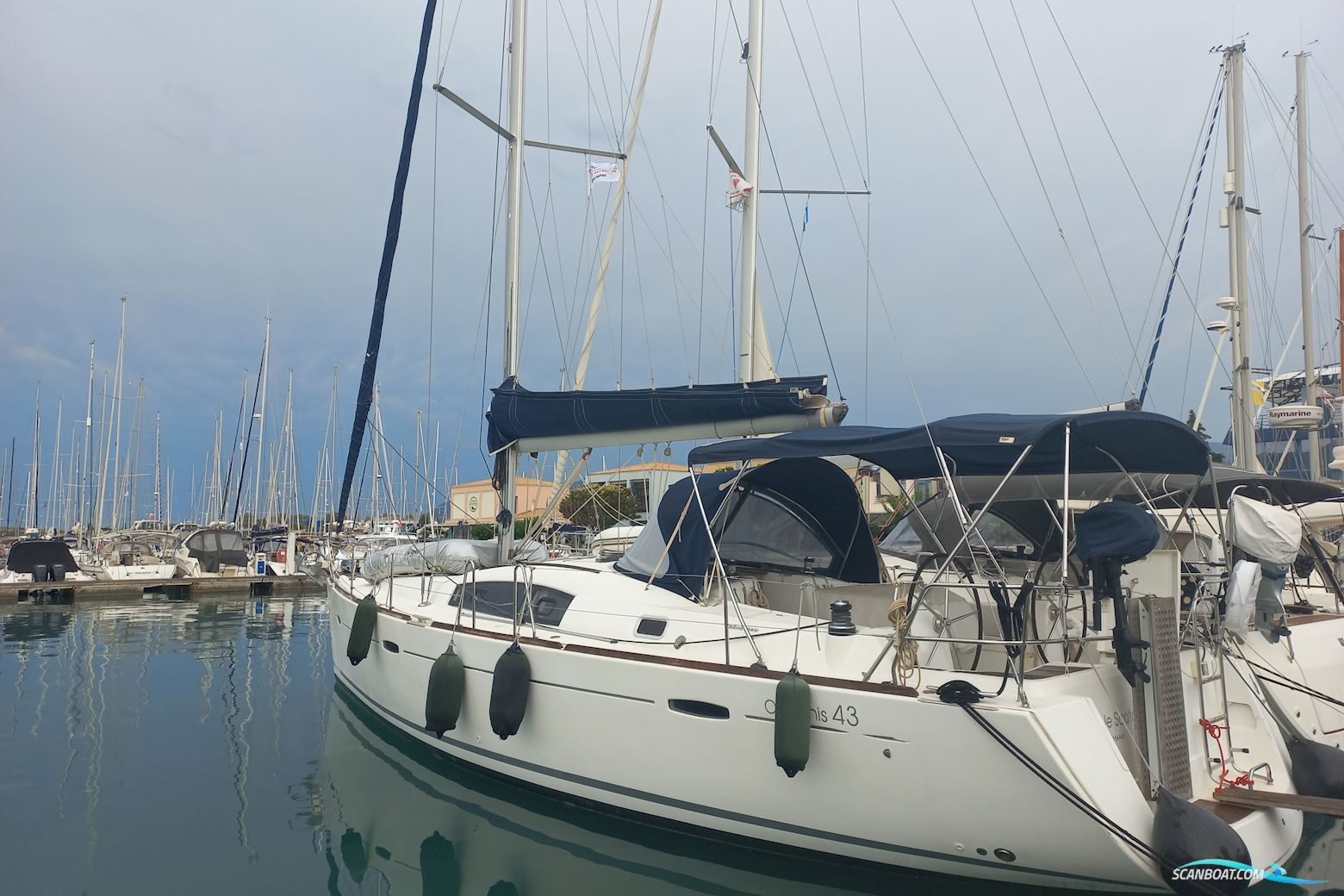Beneteau Oceanis 43