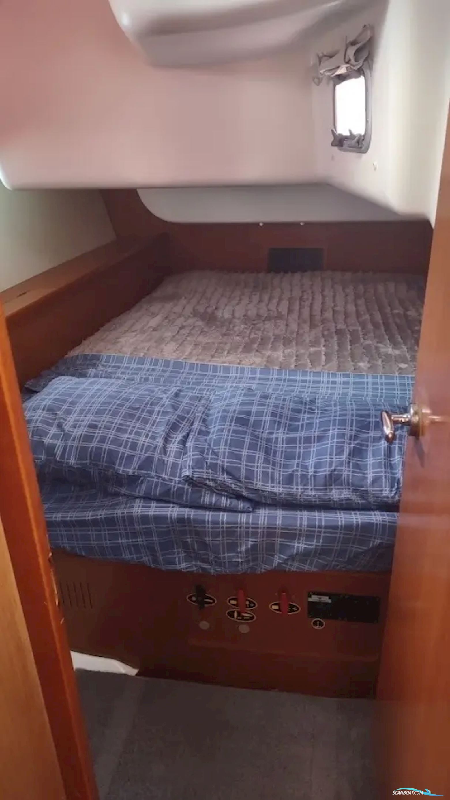 Beneteau Oceanis 43