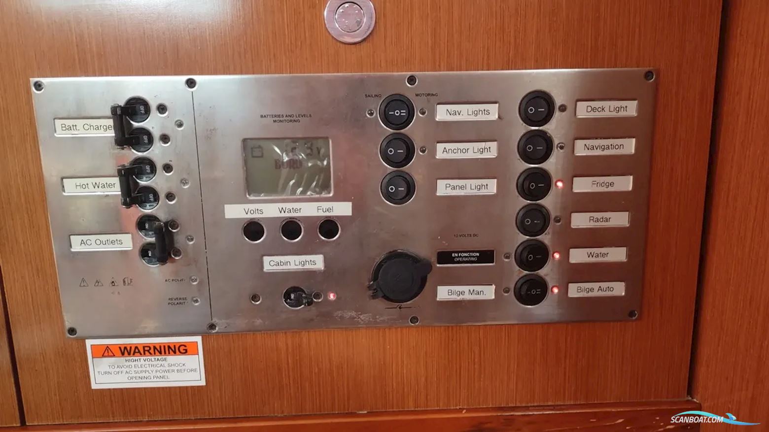 Beneteau Oceanis 43