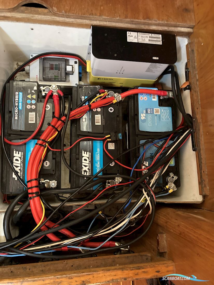 Beneteau Oceanis 430