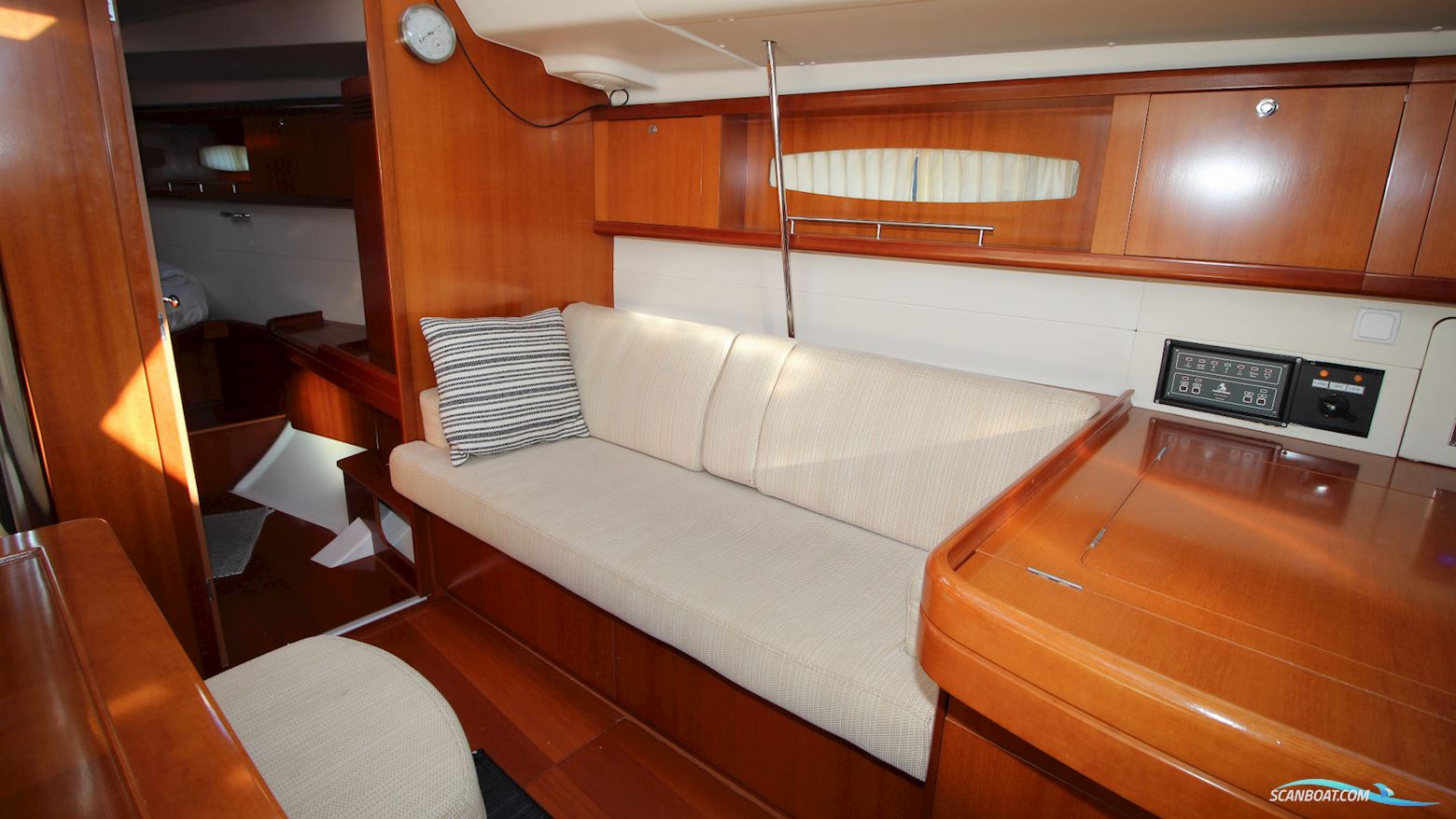 Beneteau Oceanis 46