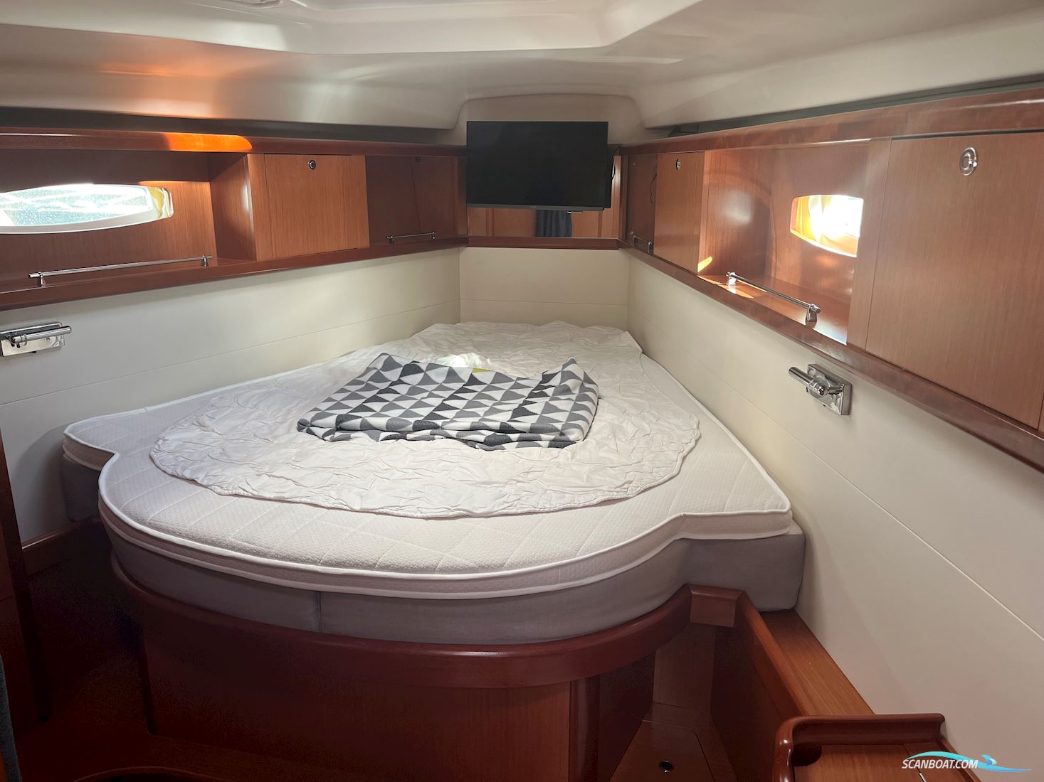 Beneteau Oceanis 46 Shallow Draft