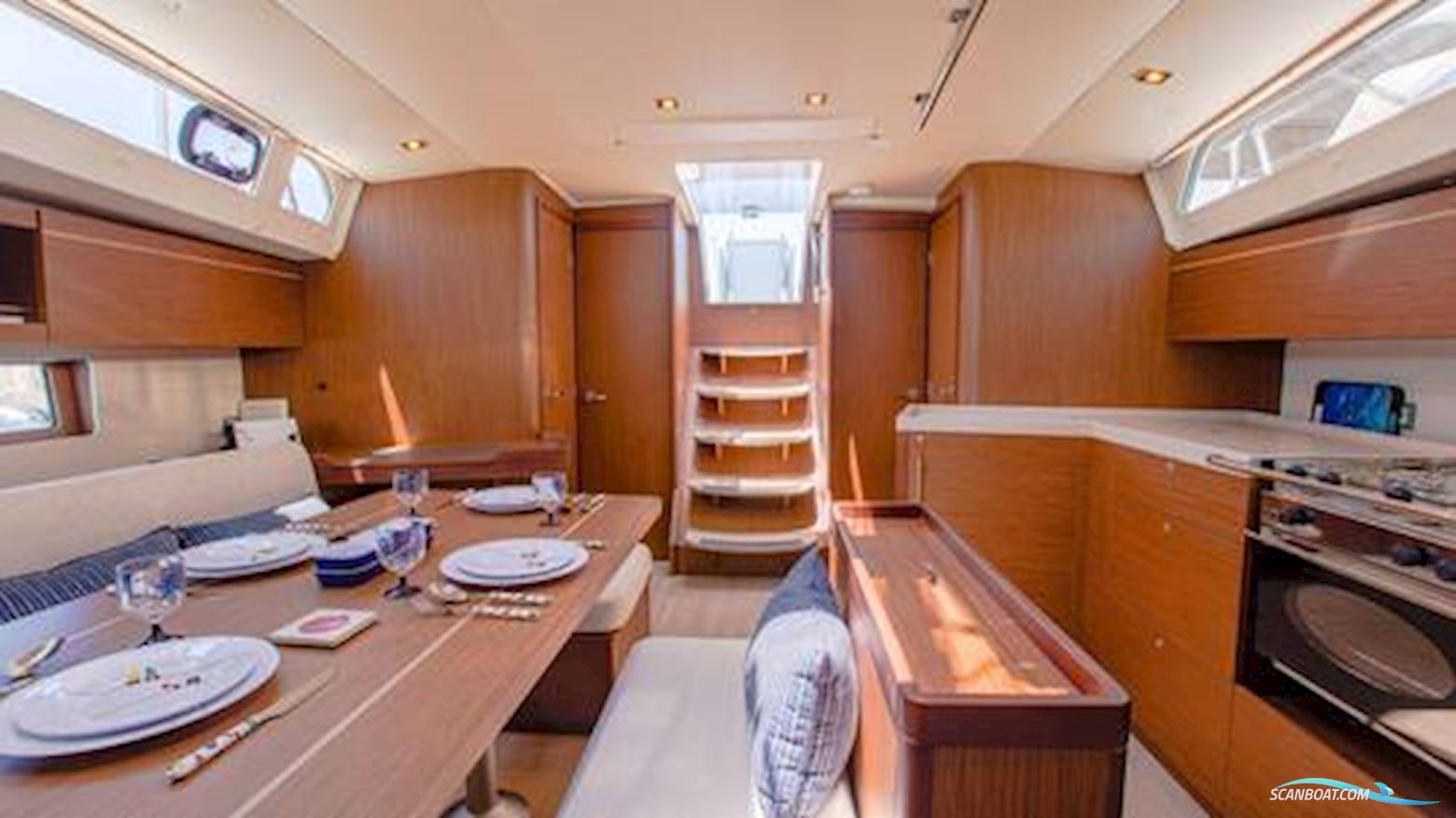 Beneteau Oceanis 46.1