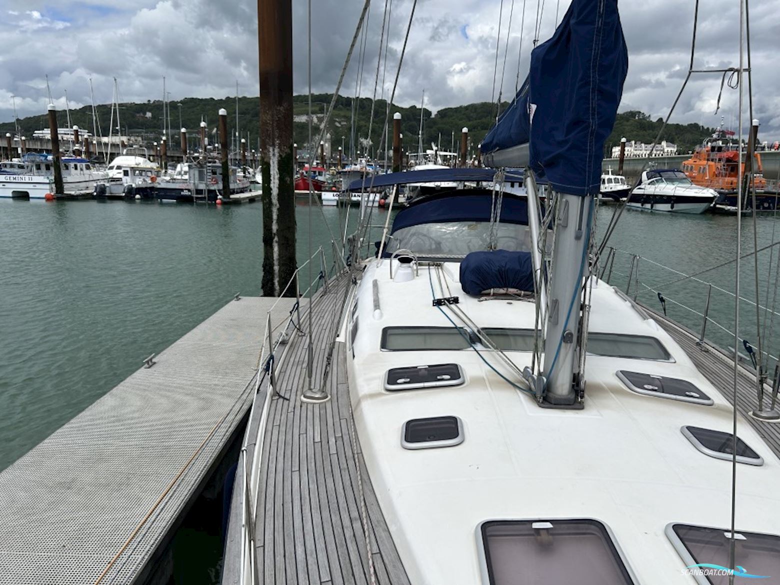 Beneteau Oceanis 473