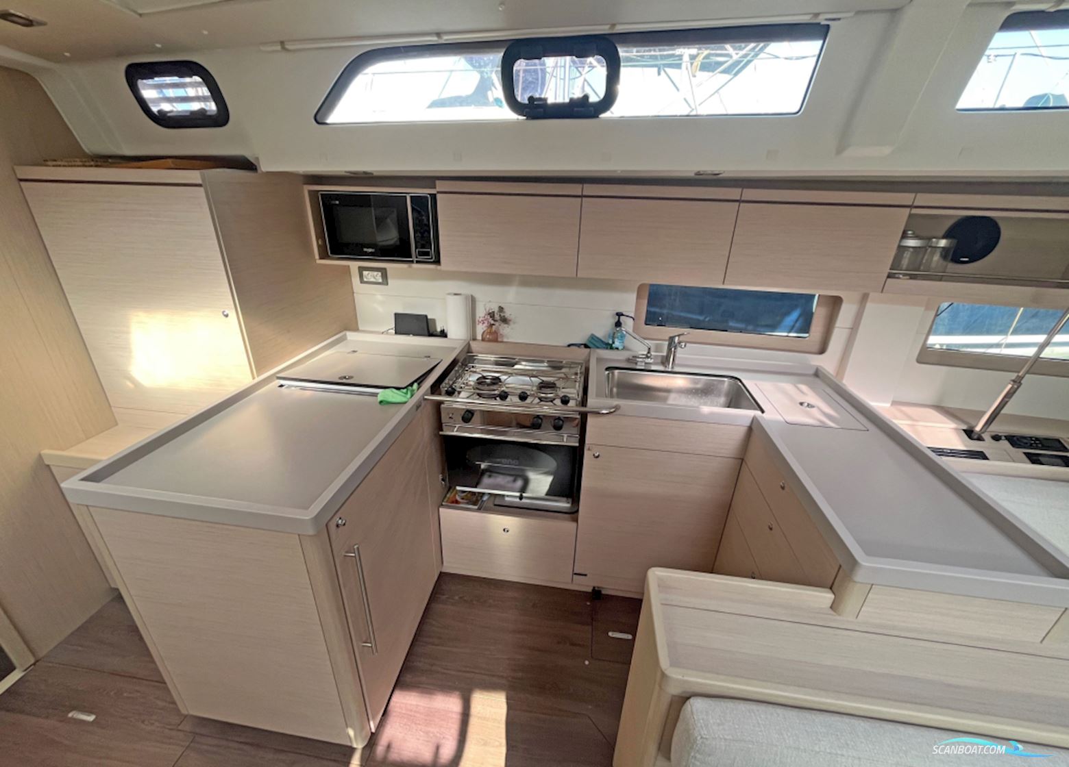Beneteau Oceanis 51.1
