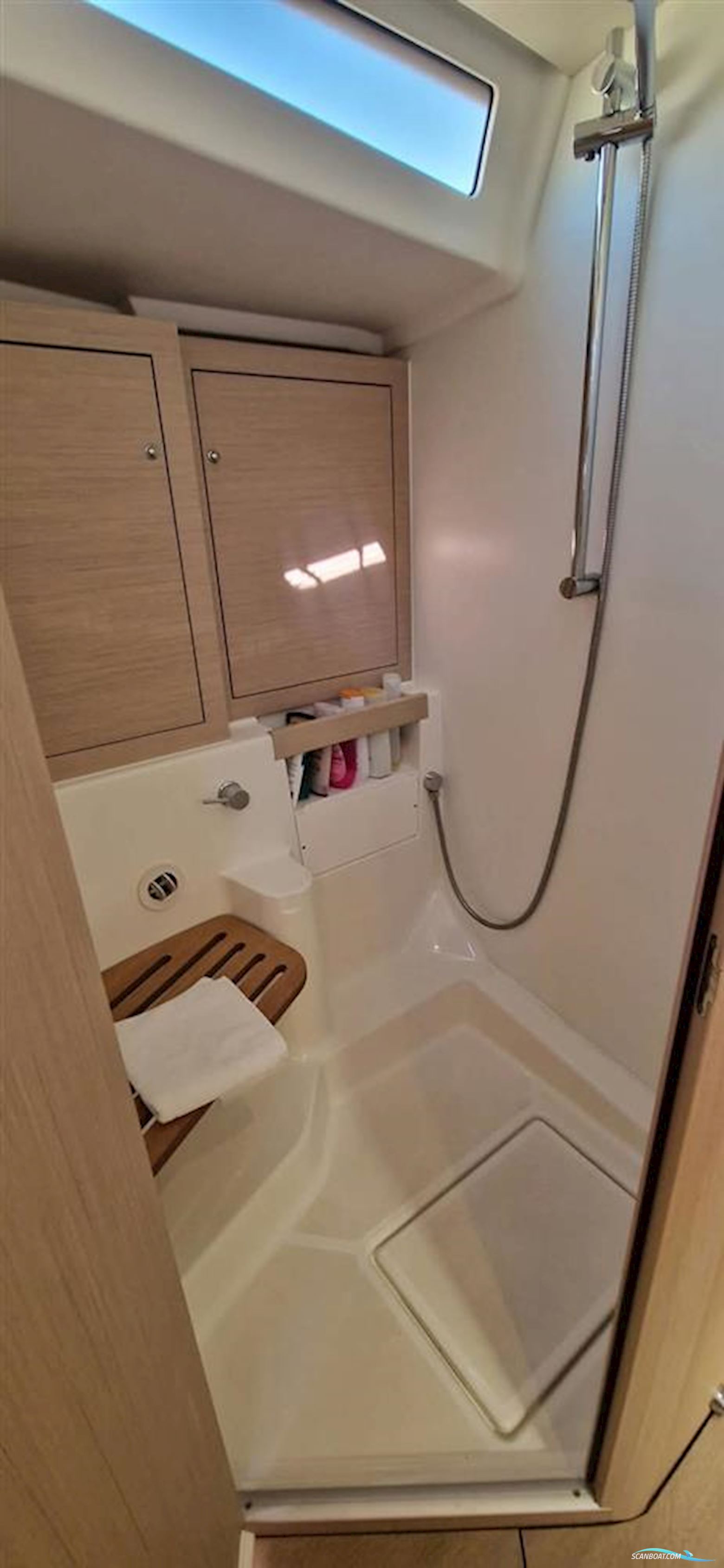 Beneteau Oceanis 51.1